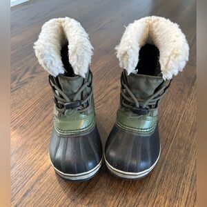Sorel - kids waterproof snow boots, size 11